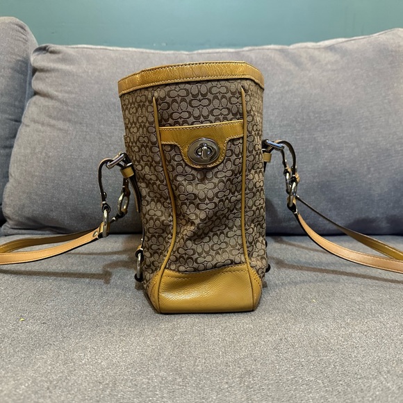 Coach Brown and Tan Tote Bag - Picture 6 of 8